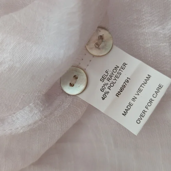 Fig and Flower Anthropologie White Lace Detail Blouse, Size Large..NWT - Picture 3 of 3